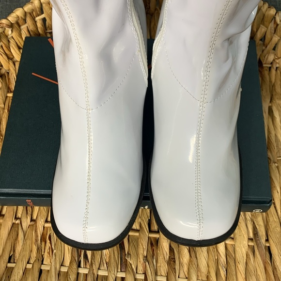 GOGO Costume Boots - Picture 4 of 7